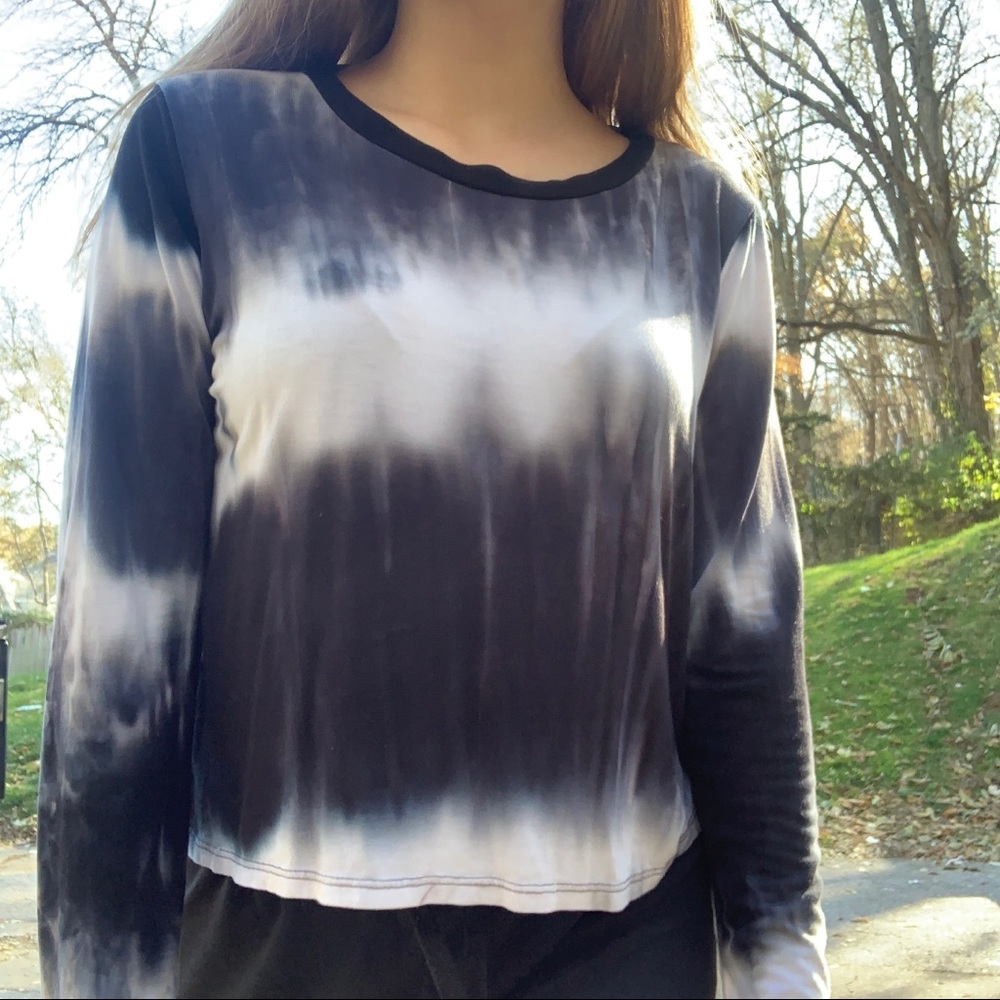 Tie-Dye Longsleeve